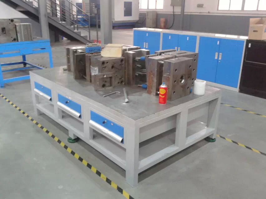 飛模工作臺(tái)